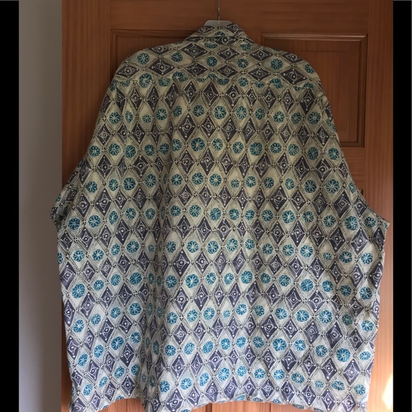 INC Short sleeve button up shirt. - Picture 3 of 4